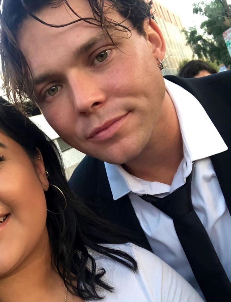 calluvx's tweet image. te dwa #StreamCALM