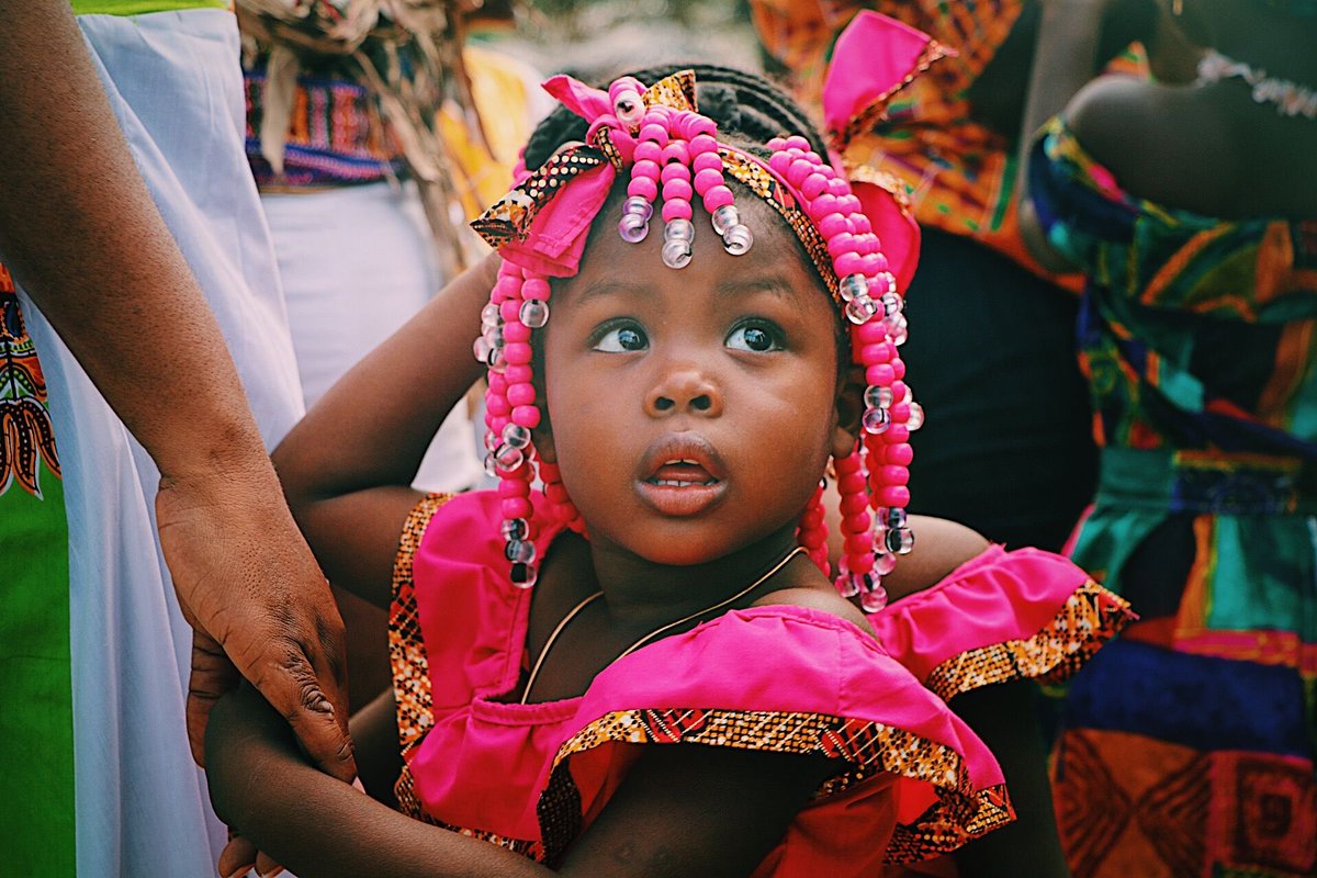 More examples ? Let’s look at the modern day alive and WELL garifunas located in Belize. Now what’s the difference between black Americans in the USA and the Garifunas? Knowledge and the preservation of culture. THATS IT.