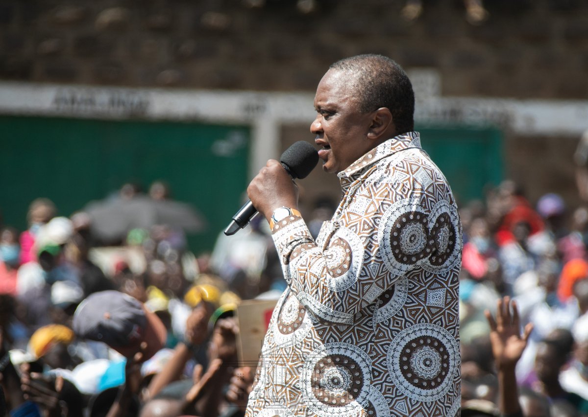 StateHouseKenya's tweet photo. President Uhuru Kenyatta  has encouraged Nairobi City residents to support BBI and thanked Nairobi MCA's for passing the reform Bill. https://t.co/wBEhApdn7U
