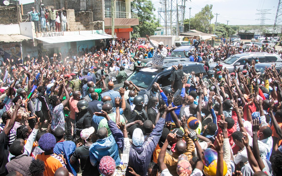 StateHouseKenya's tweet photo. The President spoke Friday afternoon in Dandora where he opened the new Ushirika Level 2 Hospital and a Community Water Project developed by the @NMS_Kenya. At the same time, the President announced Government plans to resume the Kazi Mtaani youth employment initiative. https://t.co/zLpW242wUV
