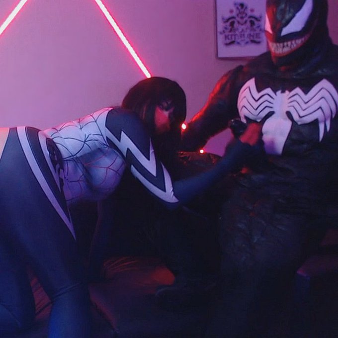 1 pic. screenshot from my video Silk vs Venom: Hard Fuck & Cumshots 😘🕷️🕸️ https://t.co/bPCZod1zl2