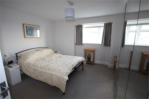 BenestEstates's tweet photo. Qualified/Entitled  £629,000  St Helier

Spacious 2 bedroom penthouse apt
Terrace with wonderful sea views
Fully fitted double bedrooms
Huge living area with patio doors
2 parking spaces. Lift service
Large store cupboard
https://t.co/QeW31j4Jxa
💚 https://t.co/XVeK2BOLRh