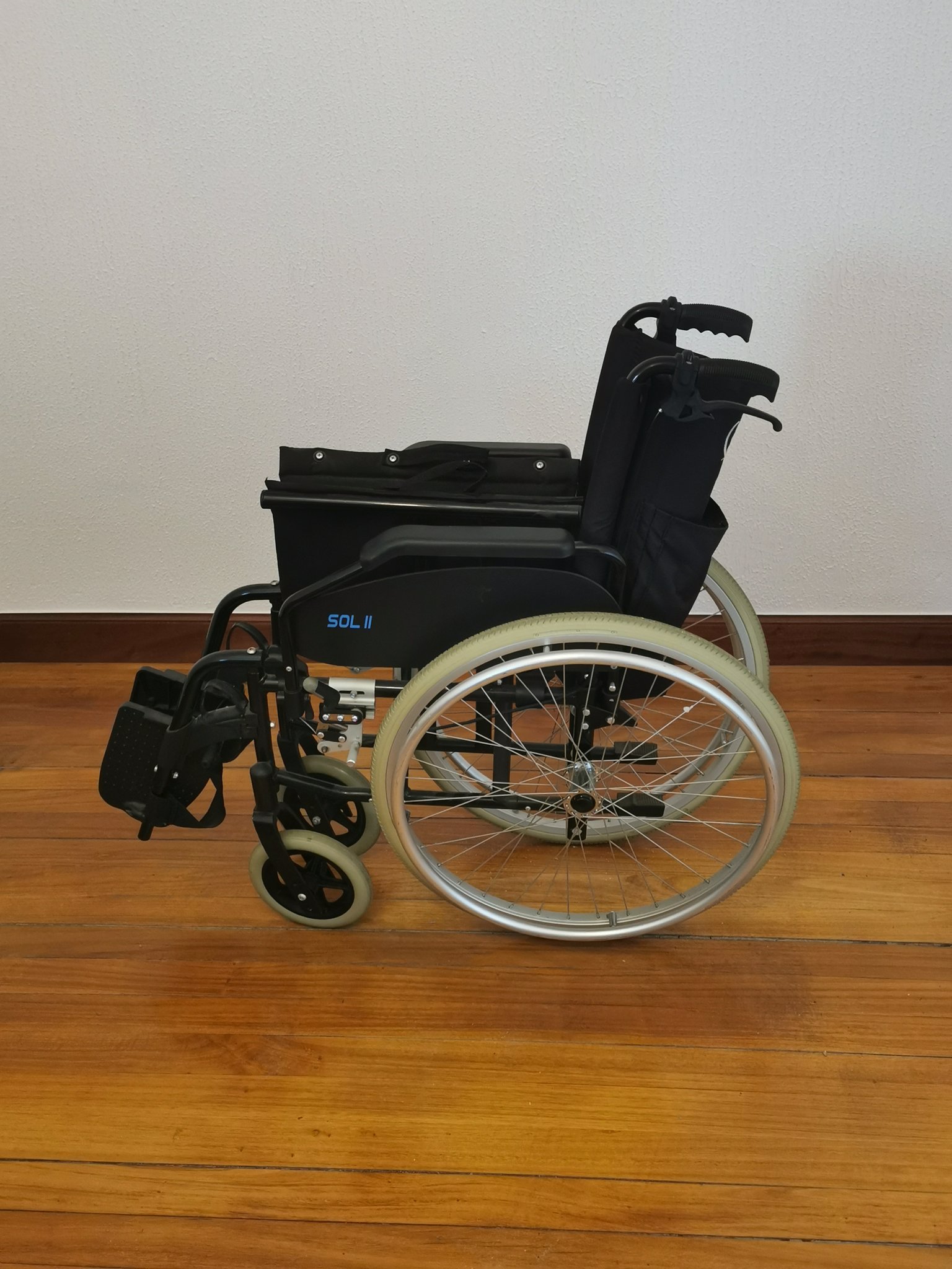 Obsesión mueble Avanzado Karlos ✊🔻 on Twitter: "Regalo silla de ruedas a persona necesitada y con  pocos recursos. Para contactar dejar un MD. https://t.co/w2Sbe92dUc" /  Twitter