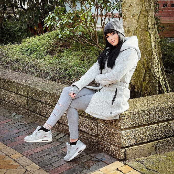 W&uuml;nsche Euch einen guten Start ins Wochenende 😘 https://t.co/7UDZBFhCu1<a href="/tag/sexy"class="tags"><span>#sexy</span></a><a href="/tag/sex"class="tags"><span>#sex</span></a><a href="/tag/naked"class="tags"><span>#naked</span></a><a href="/tag/montag"class="tags"><span>#montag</span></a><a href="/tag/kiel"class="tags"><span>#kiel</span></a><a href="/tag/m4f"class="tags"><span>#m4f</span></a><a href="/tag/carcleaning"class="tags"><span>#carcleaning</span></a>