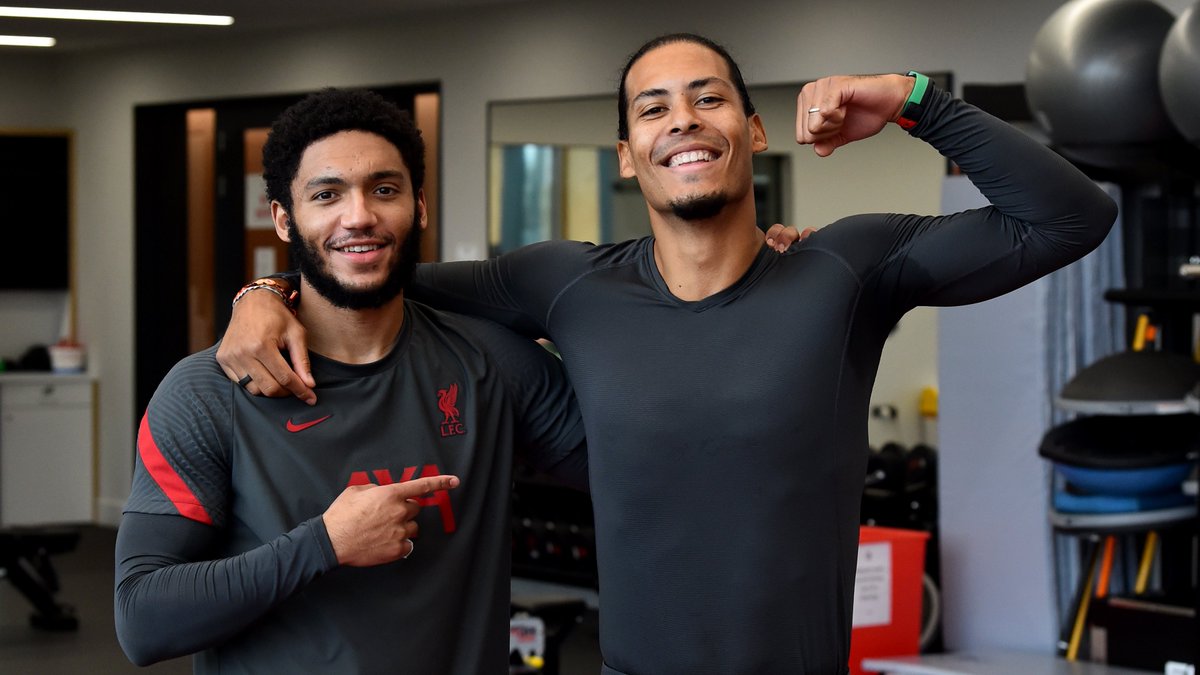 Good vibes from this pair today 😁💪 @J_Gomez97 x @VirgilvDijk 👋