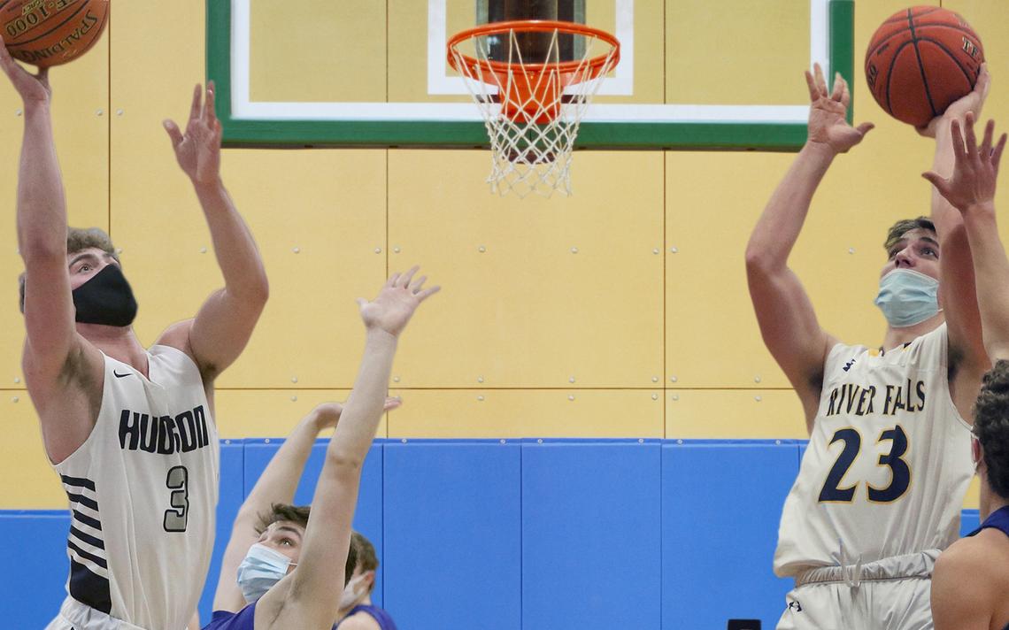 Friends and foes: Rivalry between Hudson’s Healy, River Falls’ Johnson will continue in college trib.al/xaYpzwS