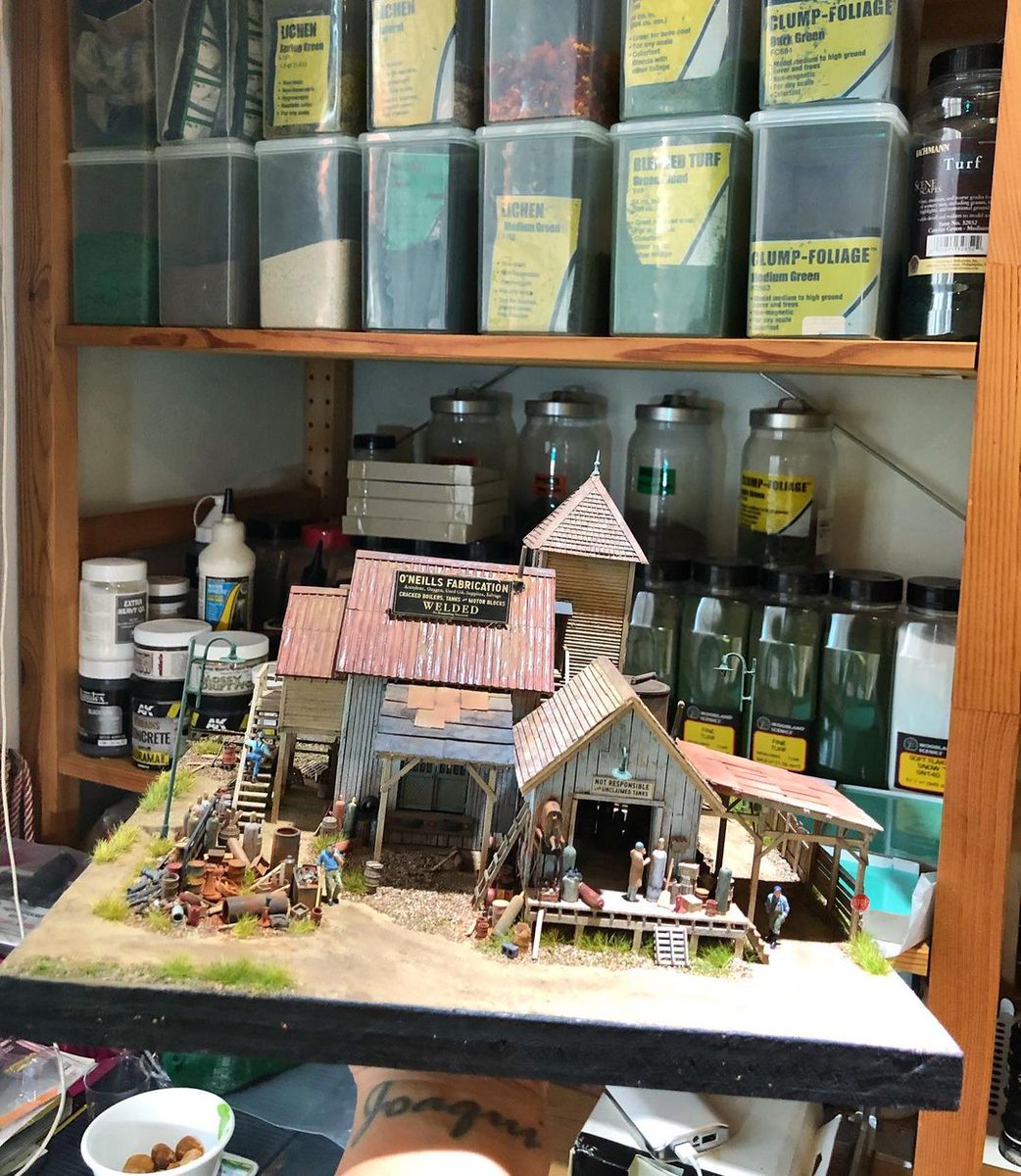 singaporeminiature shared this photo of their great model and workspace on Instagram. Do you see any features similar to your own?
Tag us or use #madewithwoodland for a chance to be featured. https://t.co/MexdlaOaBO