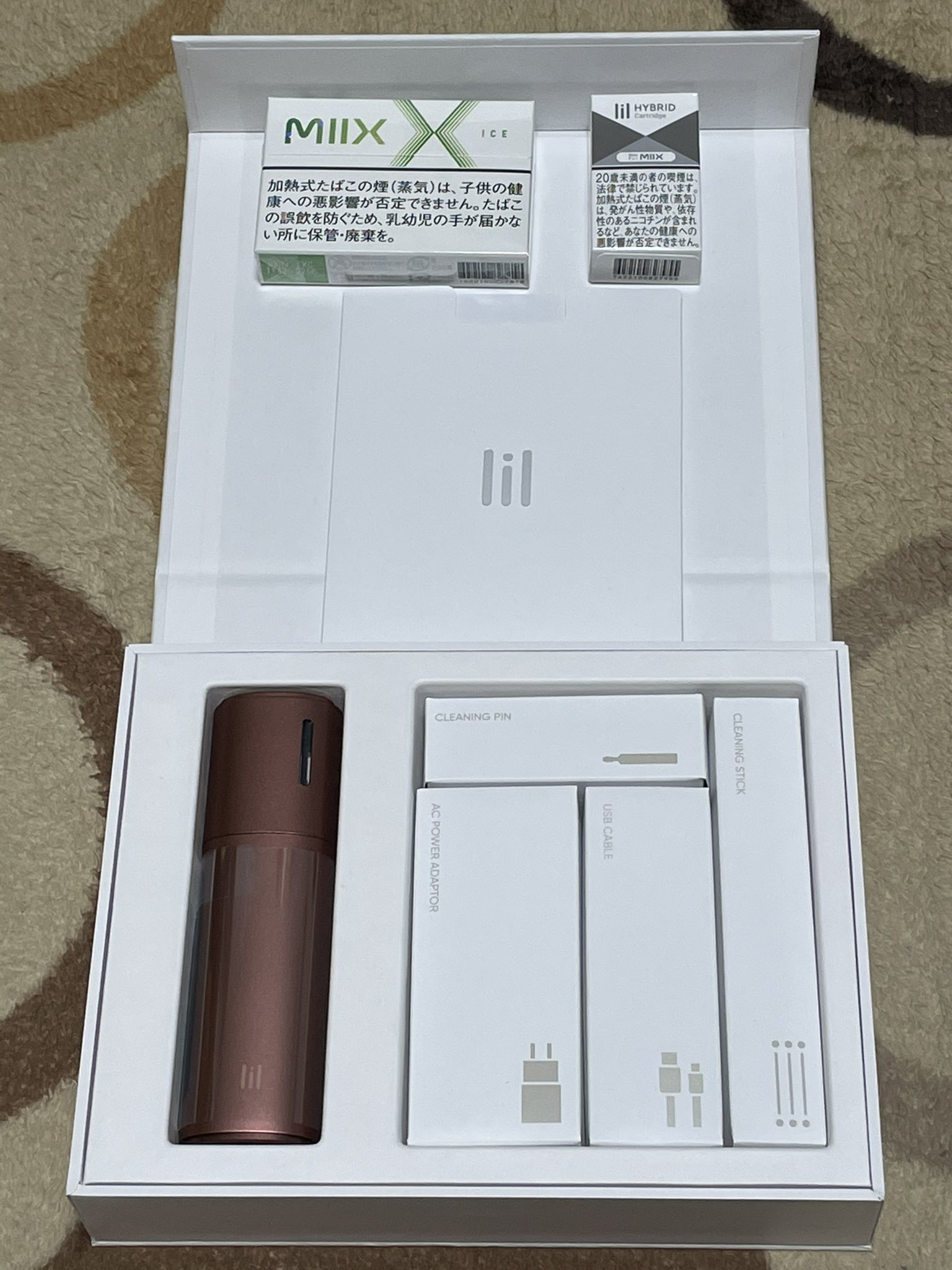 みなみ みーちゃん 開封の儀 タバコとリキッドカートリッジは別売 Iqos用ヒートスティックは吸えない Lil Iqos リル リルハイブリッド アイコス T Co Twahigbmxt Twitter