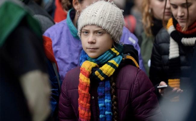 ndtv's tweet photo. "Freedom of speech and the right to peaceful protest and assembly are non-negotiable human rights. These must be a fundamental part of any democracy. #StandWithDishaRavi": Greta Thunberg tweets https://t.co/bFR8TIaJr6