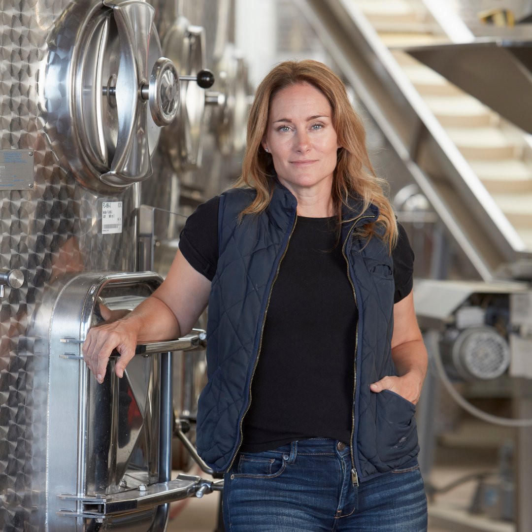 Vous cherchez quelque chose à regarder ce soir? Notre vigneronne, Kelly Mason, sera en vedette sur Expat <a href="/casatvca/">CASA</a>. Rejoignez Kelly Mason ce soir à 19h pour parler du vin, de ses origines québécoises et de la riche histoire franco-canadienne du Domaine Queylus.