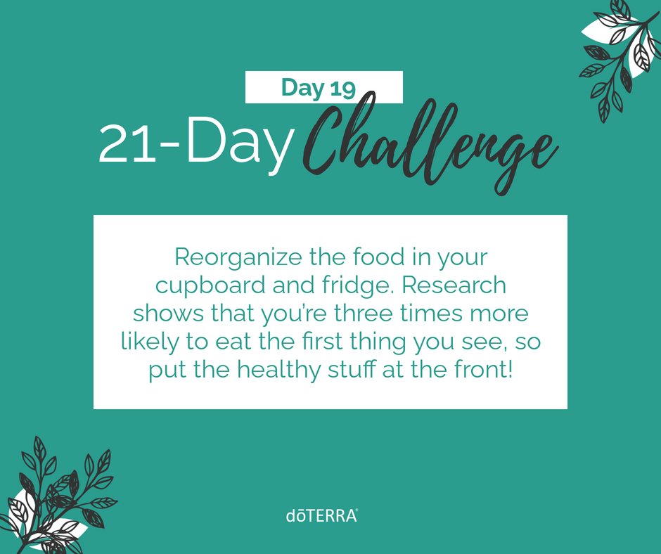 KathyRussellRD's tweet photo. It's Day 19 of the challenge! Try this simple hack of putting healthy foods where you see them more! https://t.co/OkYcn3UrIB