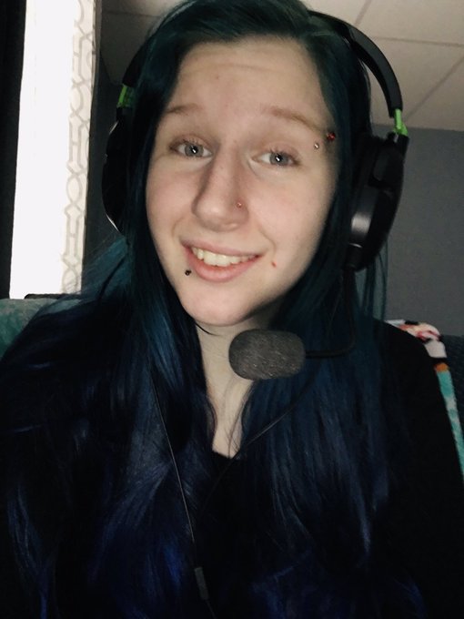 Now live on Twitch   https://t.co/LQqyVyibHF https://t.co/3XjcRz8deo<a href="/tag/newprofilepic"class="tags"><span>#newprofilepic</span></a>