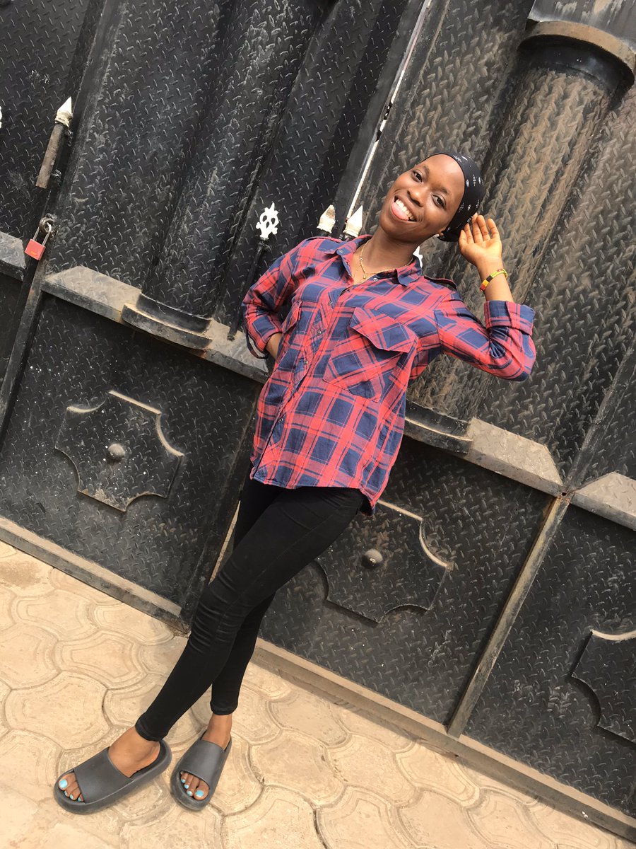 Alexandra6260's tweet photo. TGIF💃💃 https://t.co/DOGAiAHOu4