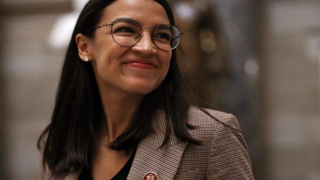 Ocasio-Cortez raises $1 million for Texas relief, plans trip to Houston hill.cm/N8tXPFB