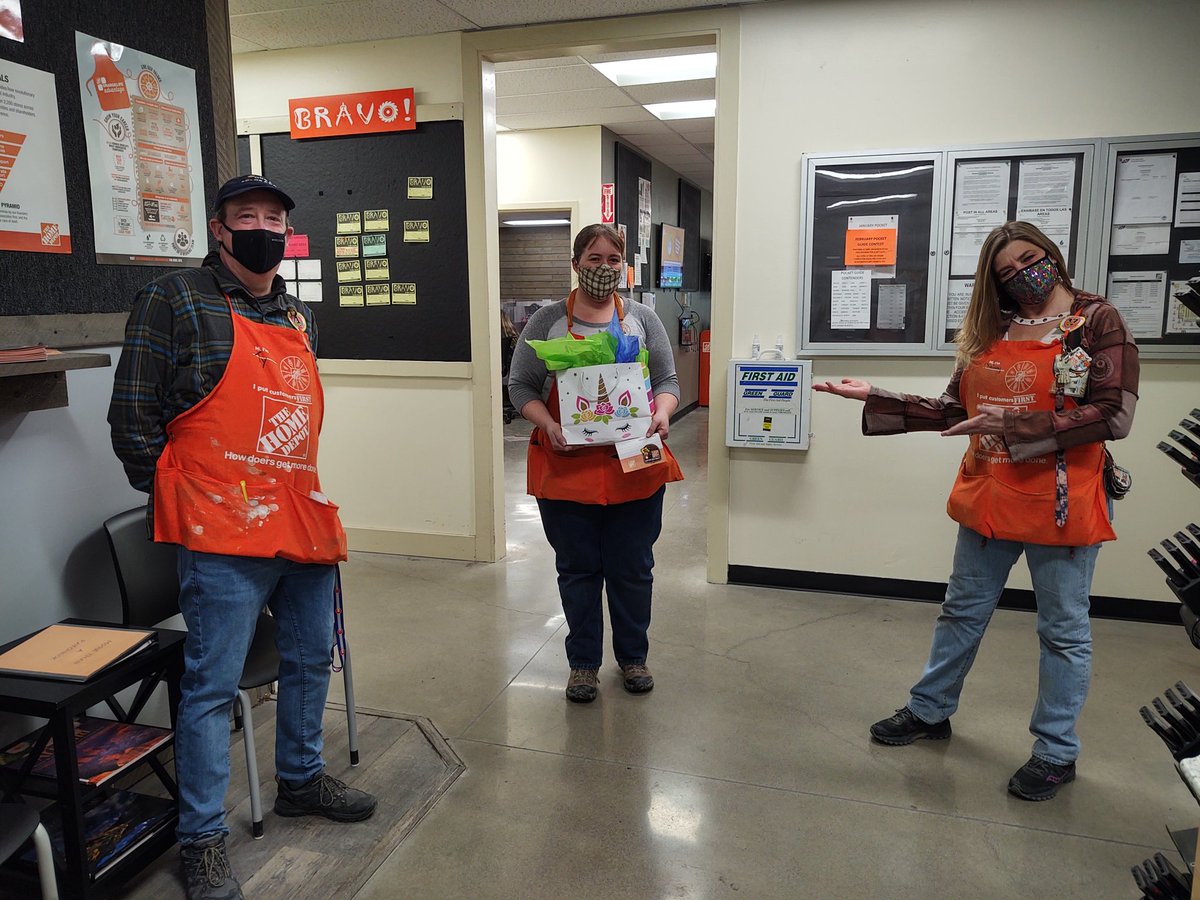 DS's Chrissy and Ty present Kim her Associate of the Month Award. Awesome job Kim keeping D23-59 ready for business everyday. You really GET it; stellar customer service. Congratulations!! #GET#PRIORITY @BrentDeisig_HD @SteveCronin12 @theonlyDcian #1537Proud #D210Proud