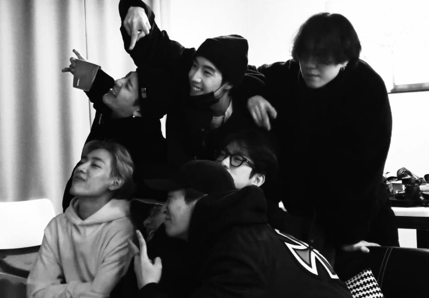 ahgazoom's tweet photo. [#INFO] 19.02.20 | @GOT7Official
lança vídeo teaser de uma nova música, que vai se chamar "ENCORE" 

https://t.co/sbNoUvsH9e

#GOT7 https://t.co/3qEqVUsrS5