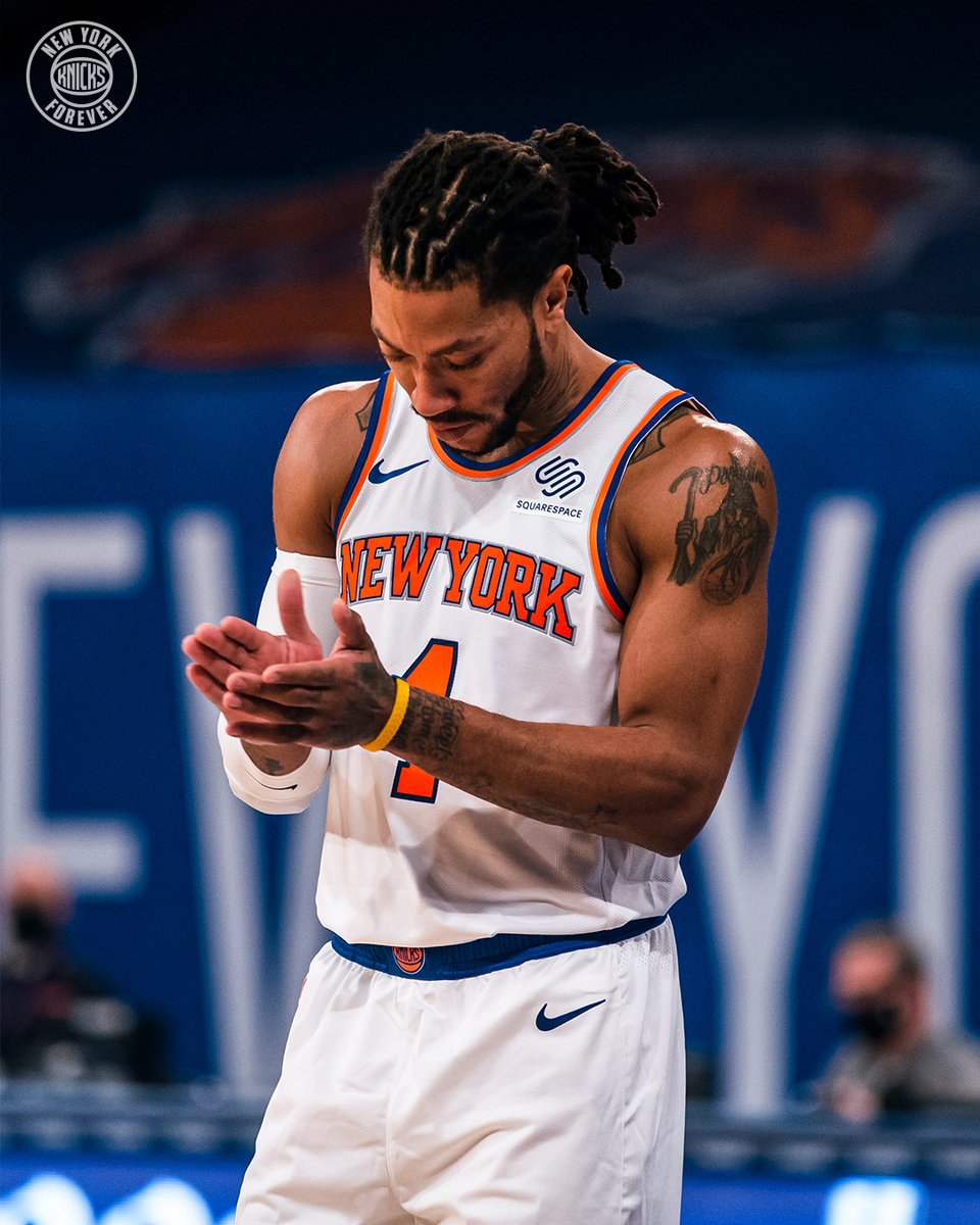 nyknicks's tweet photo. 4️⃣ for 4️⃣

Good to see @drose back in all our threads this season! https://t.co/Co3HgTqx9J