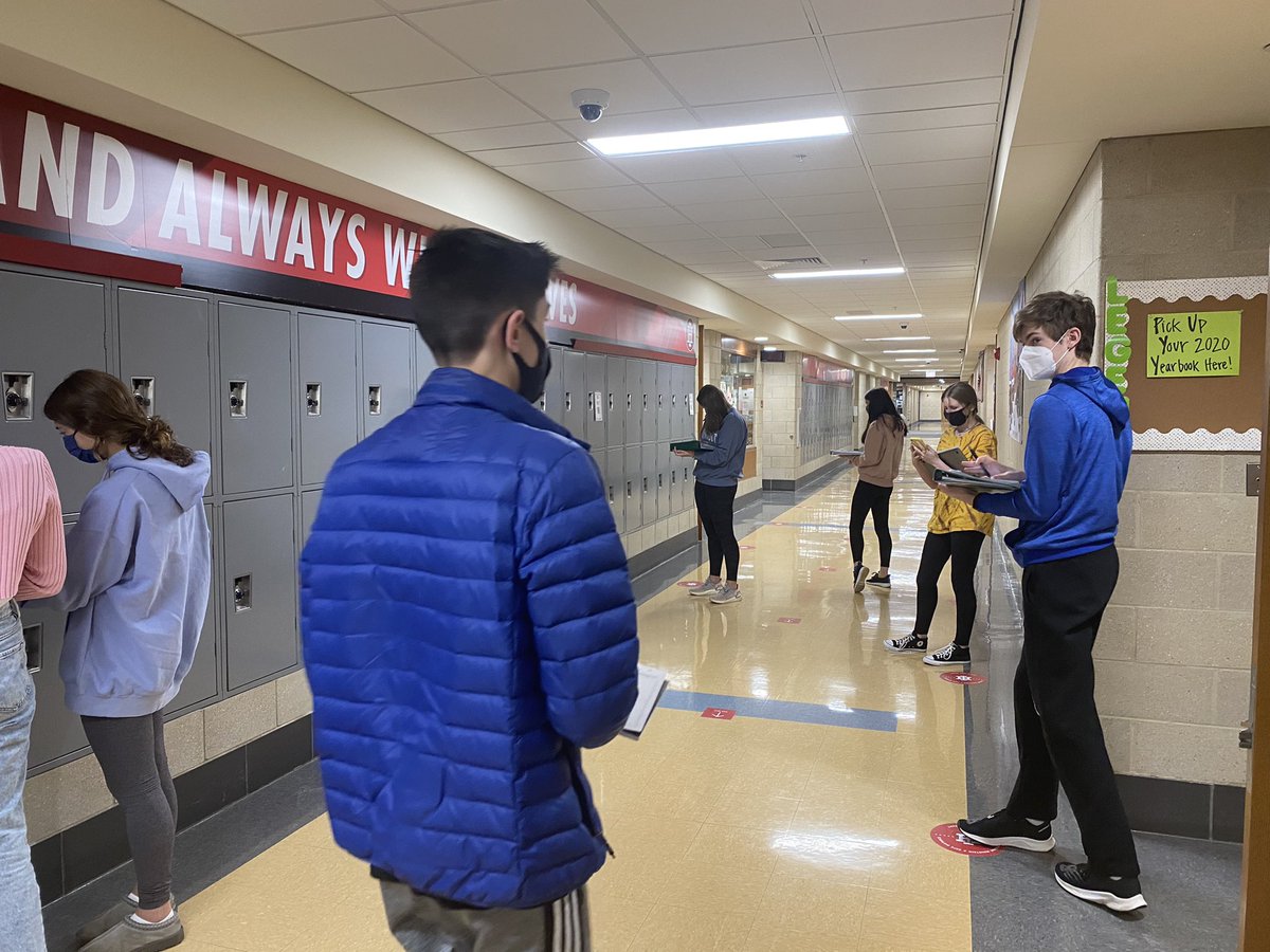 MrsMChem's tweet photo. IHHS Bio students checking their Punnett square skills with a QR code scavenger hunt activity. Studying science doesn’t mean sitting still! #IHPromise #IHSci @IHHSPrincipal @IHHSAP https://t.co/0UGlH1ESnK