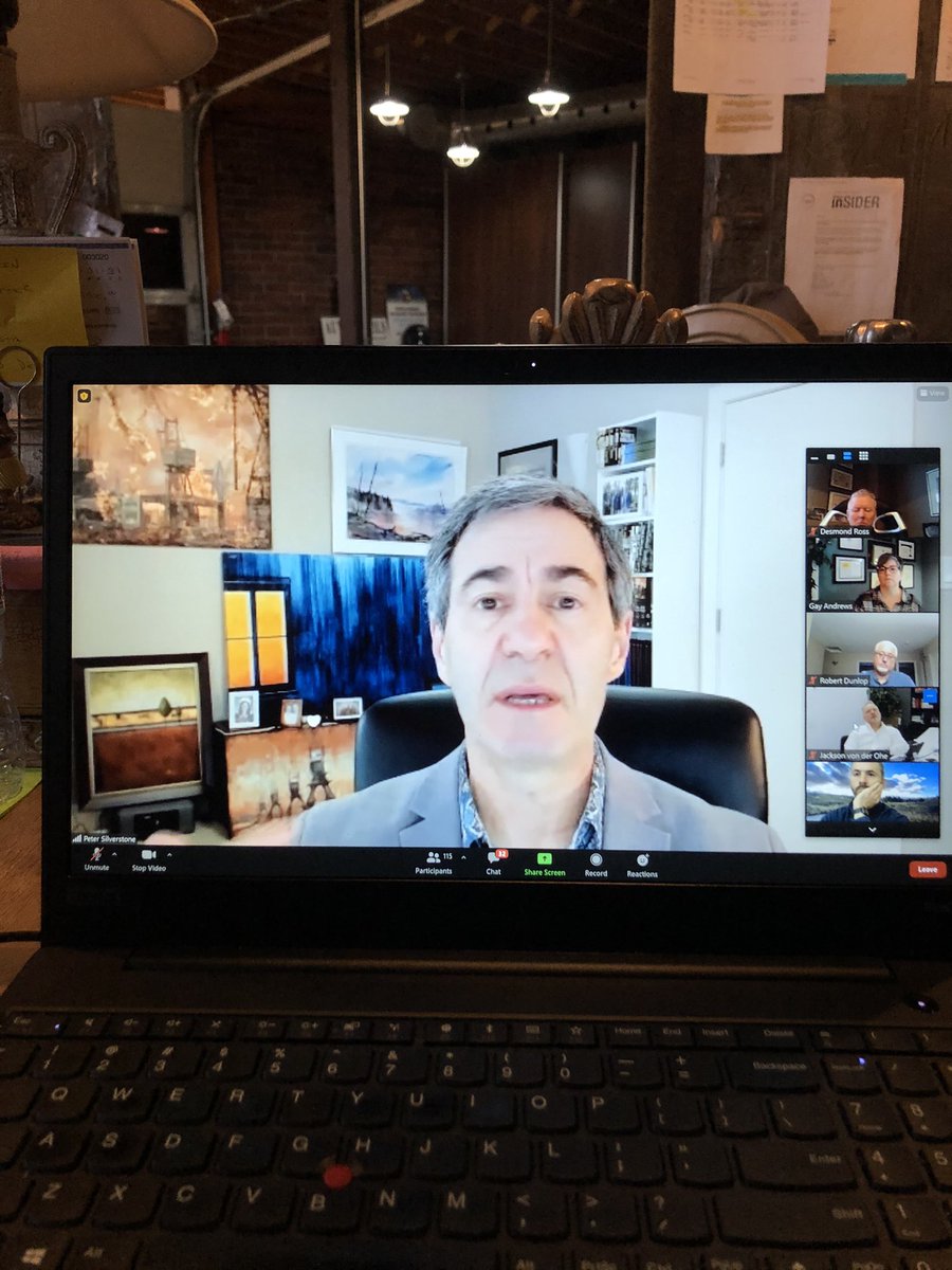 desjross's tweet photo. @Shrink_Wrapped_ a Wonderful and informative discussion on mental health! #excellent #thankful #wow https://t.co/fLVfVFYIdt