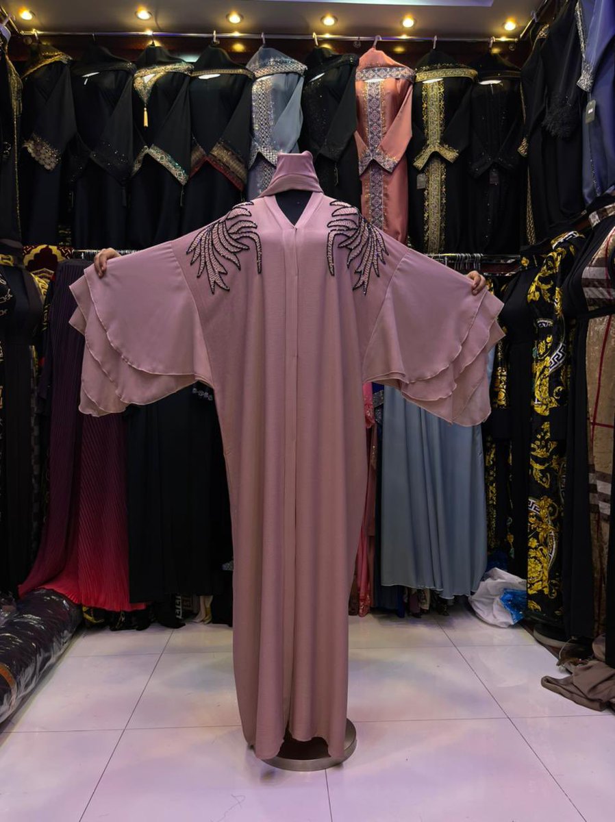 ayeesh_chuchu's tweet photo. Can you please do a favor to retweet my hustle? 

Handwork beaded abaya
Material: Zoom

Price: 16k https://t.co/wRzoGMArp2