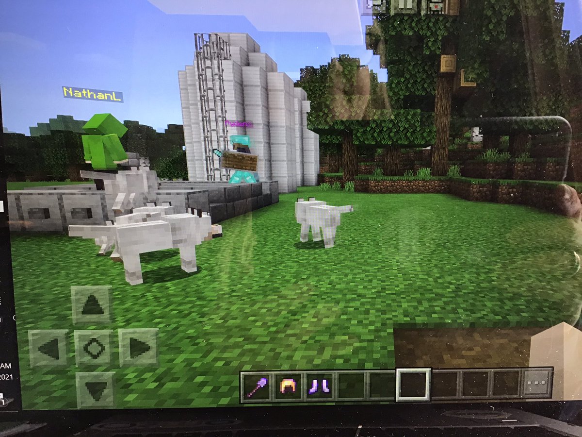 It’s a great day for Minecraft Education <a href="/PlayCraftLearn/">Minecraft Education</a> with my #virtualvoyagers  ❤️💻 <a href="/CBBridgeValley/">Bridge Valley Elem</a>