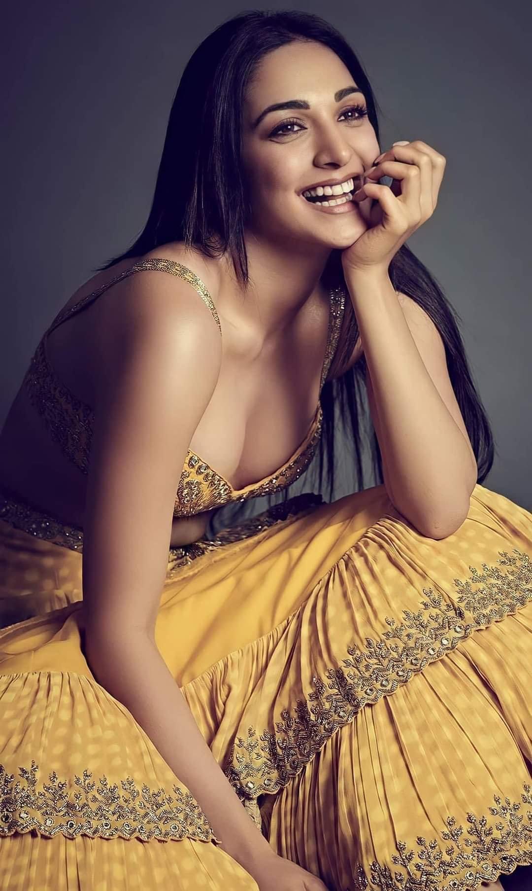 Kiara Advani JAAN RE EKE BHAROSA SHIV GURU PAR / शिव चर्चा भजन / स्वर - अनुपमा दास | DOWNLOAD VIDEO IN MP3, M4A, WEBM, MP4, 3GP ETC #EDUCRATSWEB
