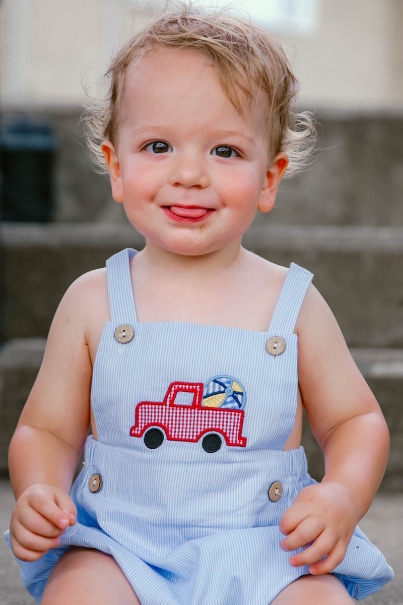 CincinnatiLex's tweet image. @DrewFranklinKSR @KySportsRadio Just got blown up about this lol! We are the couple that met tweeting about UK sports and are now married with a baby too! lol