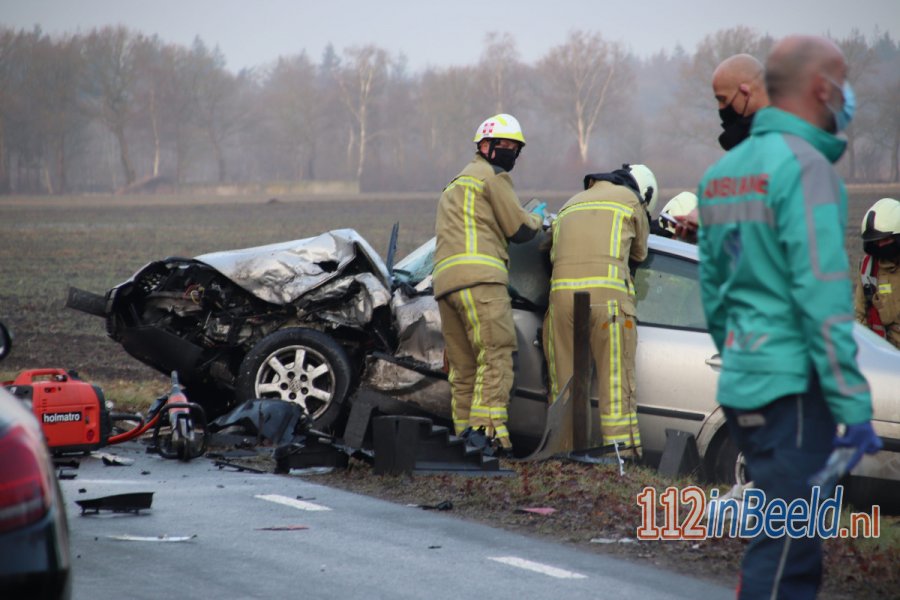 Ernstig ongeval door glad wegdek in #Zeijen. 112 in Beeld.