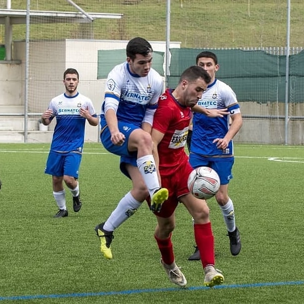 🗞 𝙀𝙡 𝘼𝙪𝙩𝙤𝙣𝙤𝙢𝙞𝙘𝙖 𝙗𝙪𝙨𝙘𝙖 𝙪𝙣 '𝙧𝙚𝙚𝙨𝙩𝙧𝙚𝙣𝙤' 𝙥𝙤𝙨𝙞𝙩𝙞𝙫𝙤 (𝐒𝐚𝐛𝐚𝐝𝐨 𝟏𝟔:𝟑𝟎𝐡)

Los blancos quieren regalar la primera victoria a los suyos ante la visita del CD. Zirauki

#Autonomica 🔵⚪

➡️ facebook.com/26766146668586…