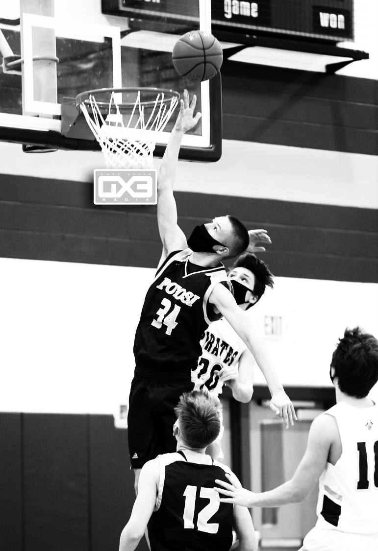 NBGX3Media's tweet photo. D5 RegQ - POTOSI @ DE SOTO 1/2
2-16-21 The Potosi BBB team withstood a 19-2 run by De Soto in the second half to earn a 60-50 win Tuesday night in a WIAA D5 regional quarterfinal game.
#potosichieftains #dspirates #wisbb @athletics_de 
*b&amp;w bc an artist has to artist... https://t.co/KNbV6m2n93