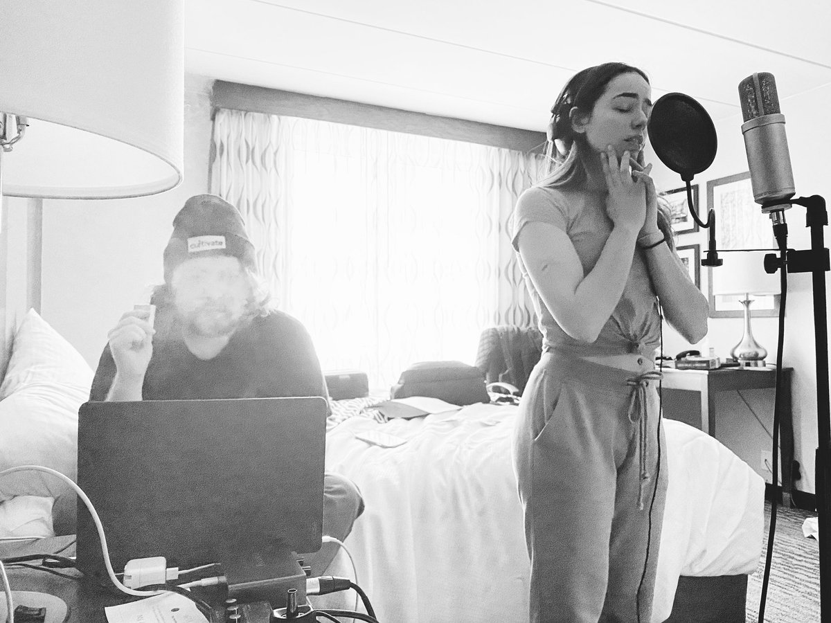 Vocals are done 🎤
🌿🙃🌱☺️🍃🥳🌿