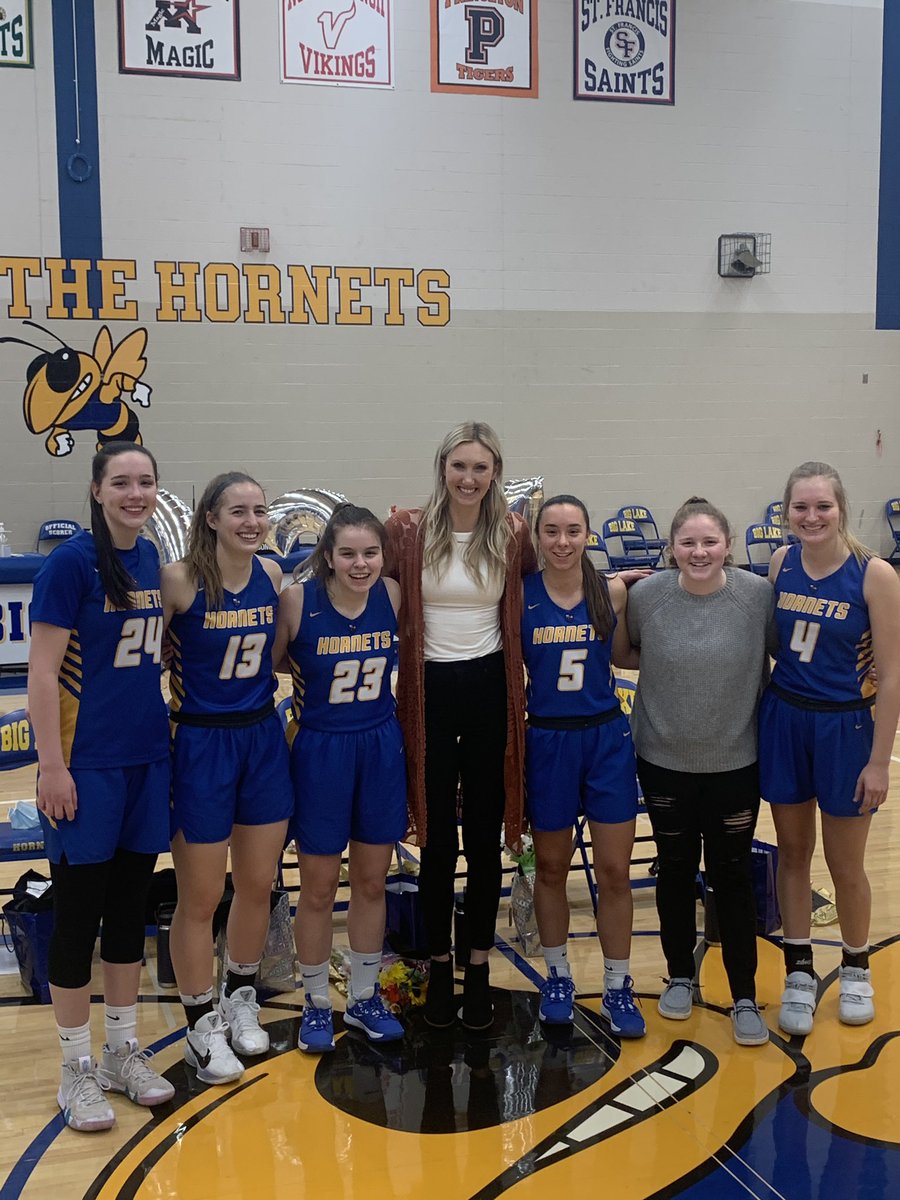 Such a fun night celebrating these 6! AND a nice win to put a cherry on top! We love you all and could not be more excited to see you continue to be amazing in your next chapters! #morethanagame