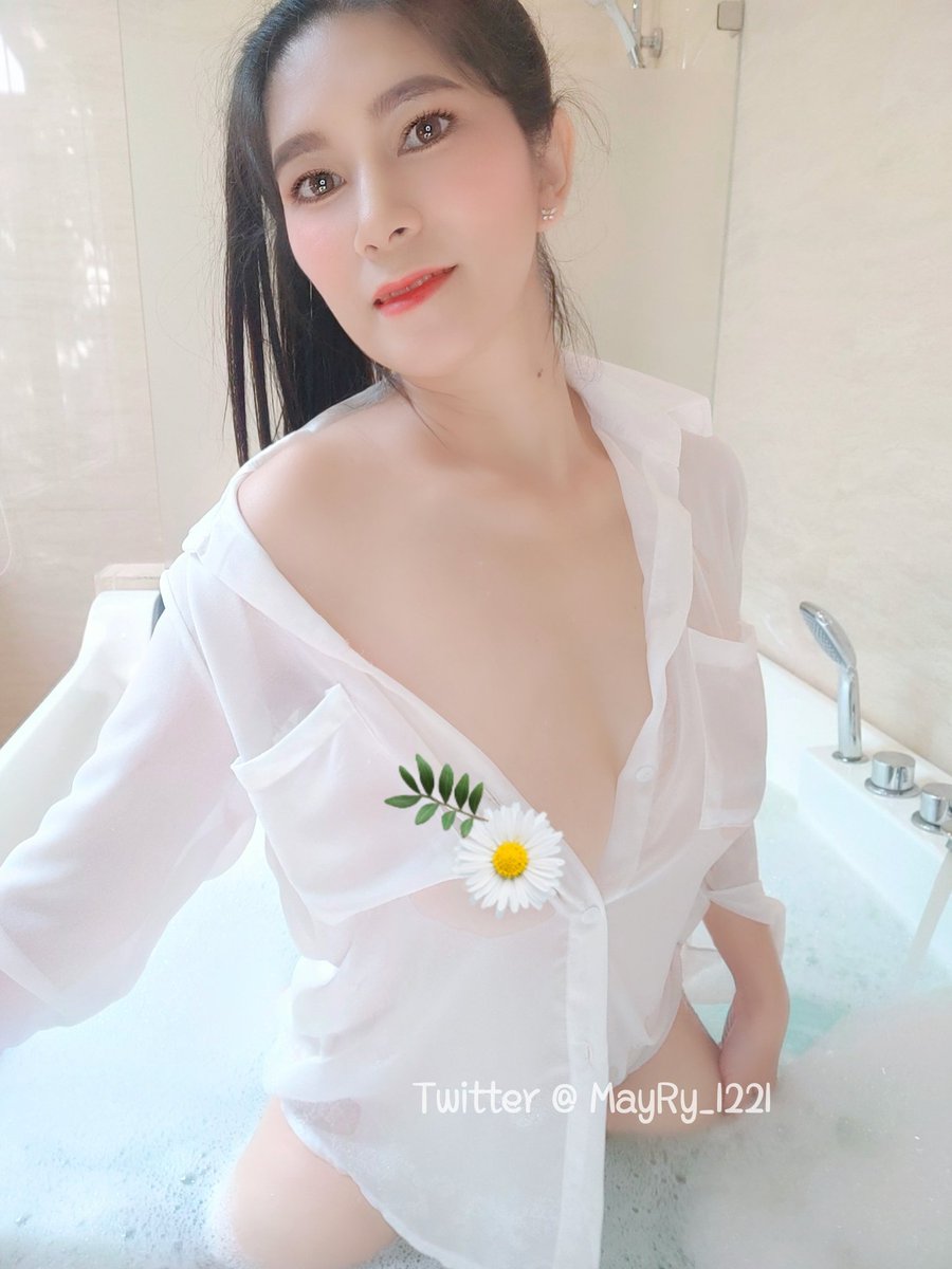 mayry_1221's tweet photo. กินเหล้าต้องมีแก้วใส่
แต่ถ้ากินเราไม่ต้องใส่อะไรเลย 😋 https://t.co/duczUbRc1U