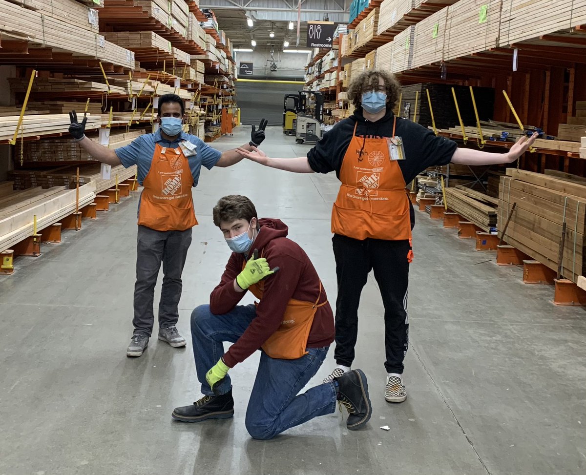 Lumber team posing for a “nailed it” photo after getting their department 100% clear last night at closing!  Way to go gentlemen! @TracieD317 <a href="/Renee07062143/">Renee</a>