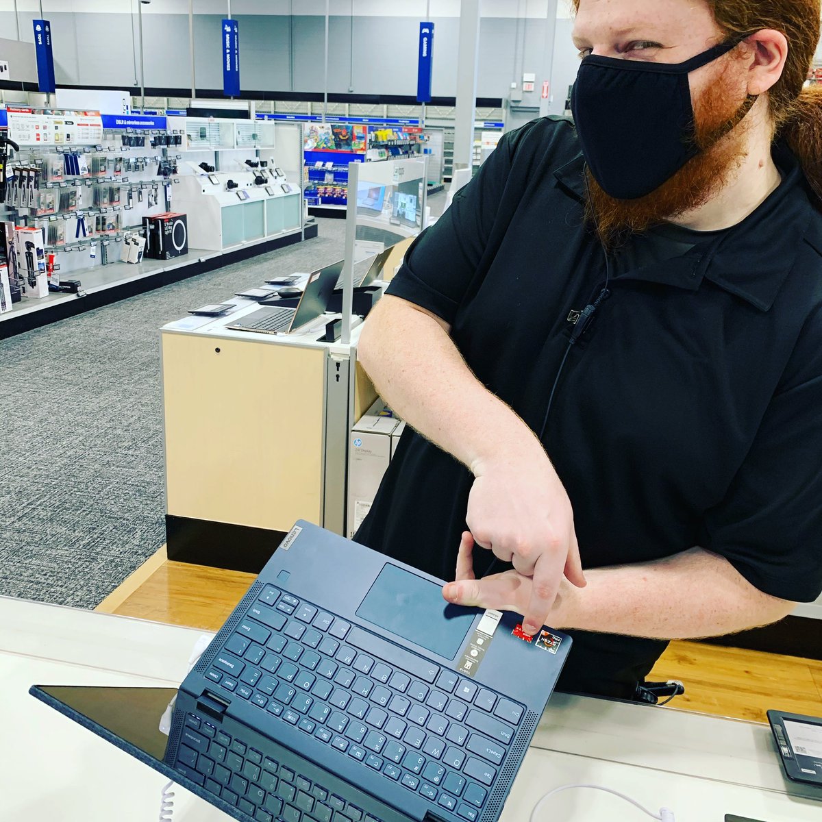 lenovoelyse's tweet photo. Ian is excited about the #AMD! #wearelenovo #premiumstars https://t.co/IO3X9oGOtO