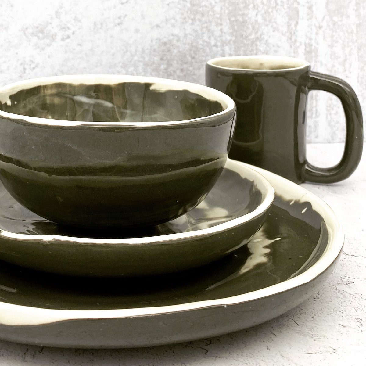 shopmanomagna's tweet photo. Time to show of your dishes! #ceramic #design #handcrafted 
https://t.co/eiEkbYLfdw https://t.co/Ta8qGHC2QE