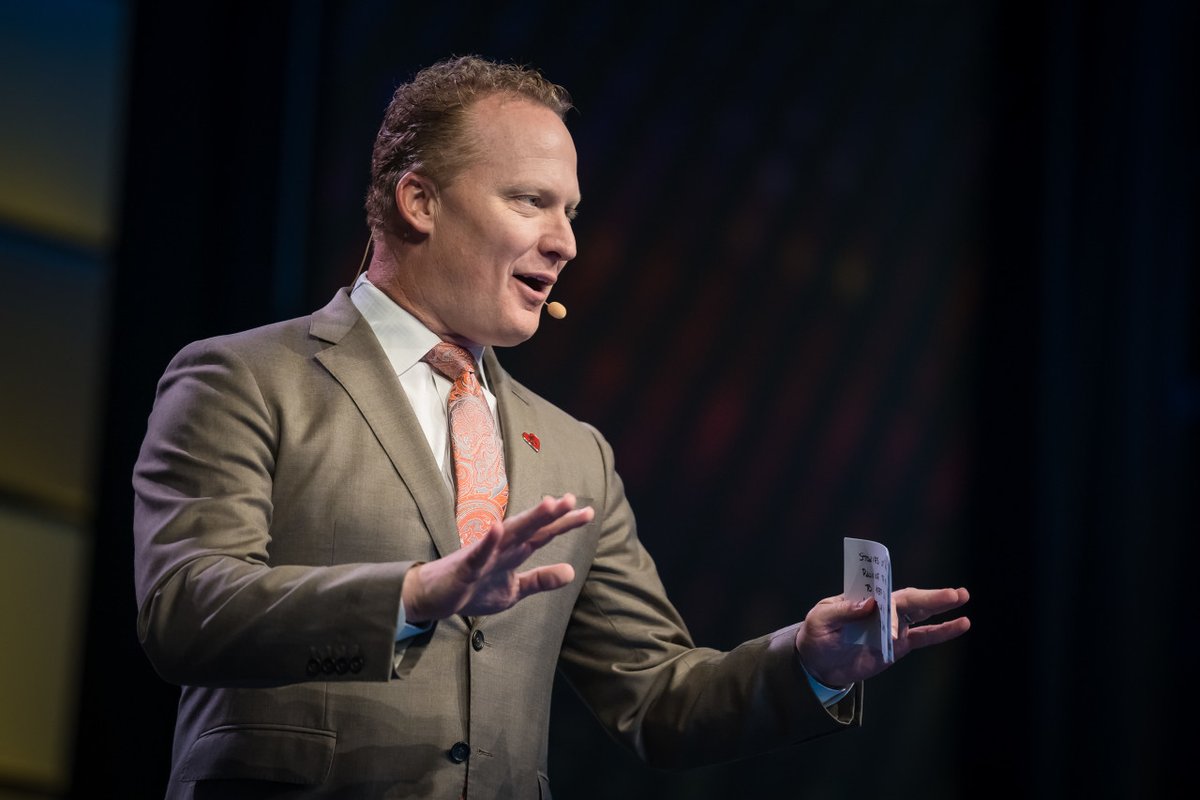 What are the 4 dimensions of leadership?
.
.
Watch the replay from the live call with Mark and Chris to find out!
johnmaxwellteam.com/courageous-lea…