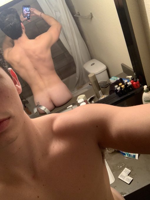 Watch msamuel (18+)'s leaked NSFW photo on TwXstars