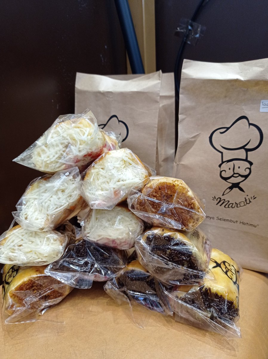 RIANA!!! tweet media