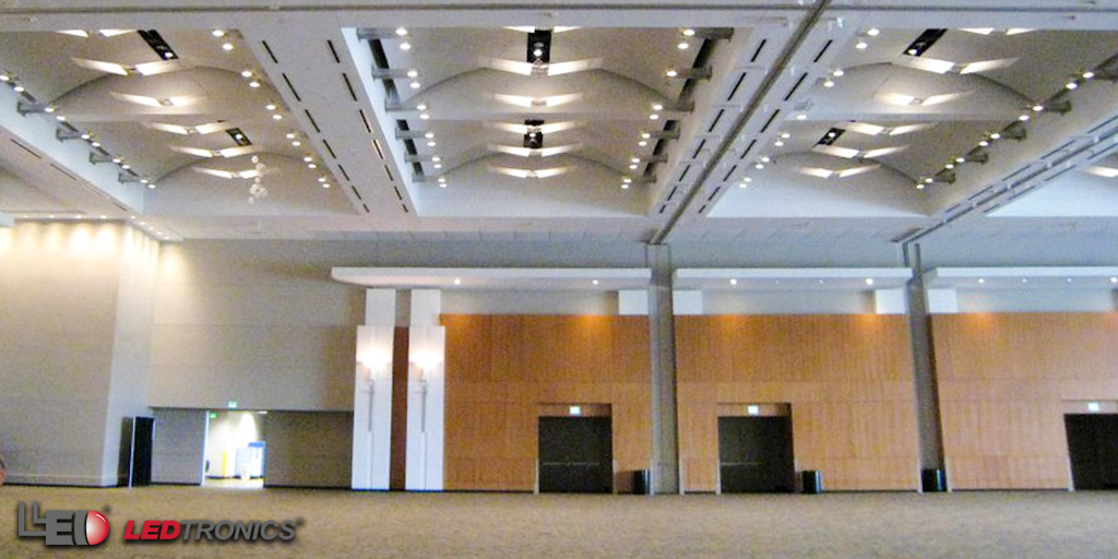 LEDtronicsUSA's tweet photo. #FlashbackFriday to when we installed our PAR38 #LED lights at the #Arlington Convention Center.
These hi-powered #spotlights better illuminated the #conventioncenter and with led #lights longevity, makes changing the lights hassle-free.
https://t.co/6qWXE76EZ6
#LEDtronics https://t.co/sh4thG4SR7