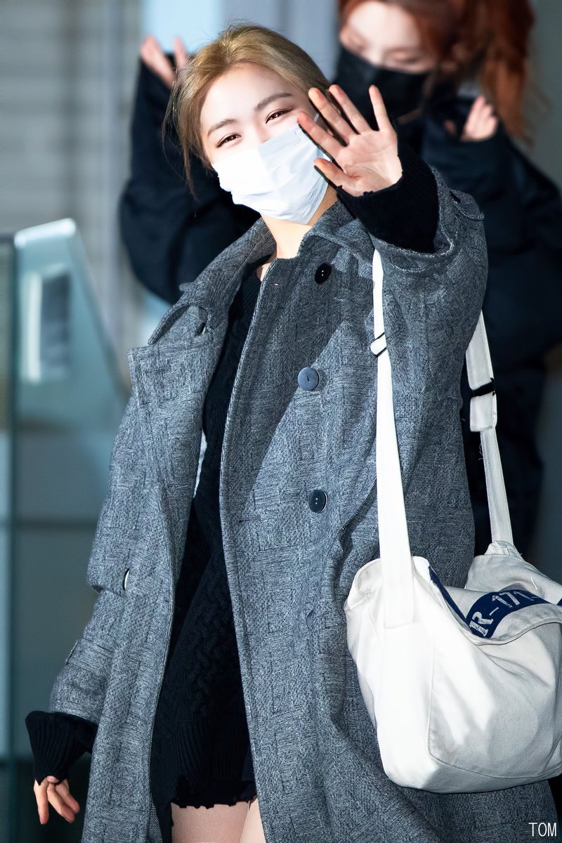 210219 HQ

#ITZY #있지 #류진 #신류진 #RYUJIN <a href="/ITZYofficial/">ITZY</a>