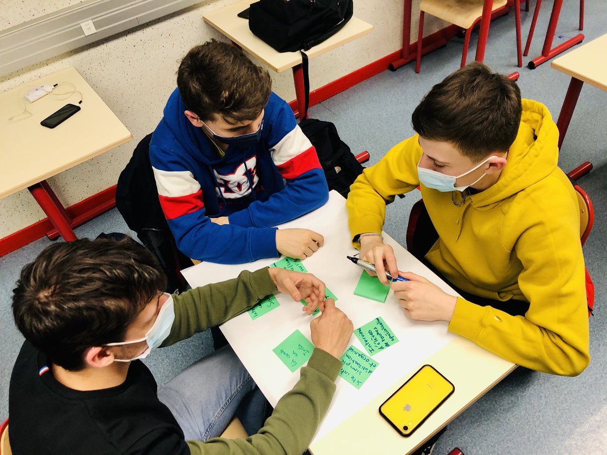 miomaomiomao's tweet image. Atelier découverte #SocialMedia et #ComDigital au lycée de #RomillySurSeine dans le cadre du programme #EgaliteDesChances. Les lycéens ont phosphoré en groupe et proposé leur propre stratégie 🧠Des échanges inédits et enrichissants 👌👌