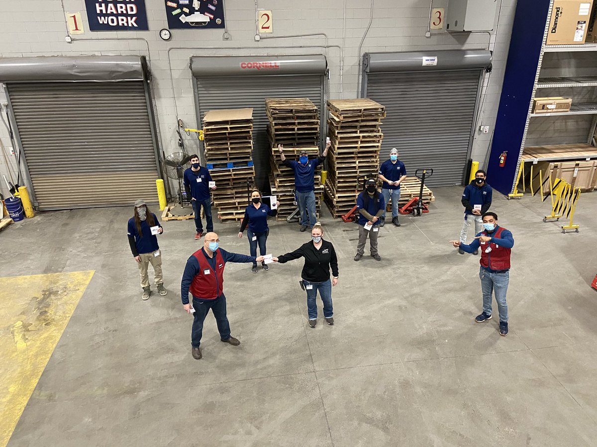 Carwin_Lowes's tweet photo. Thank you to our hard working MST team and the continuous partnership ! @NinaBianchi1 @1373theplace2b @Rick623lowes @timdaleynymetro https://t.co/LEboYZr7oL