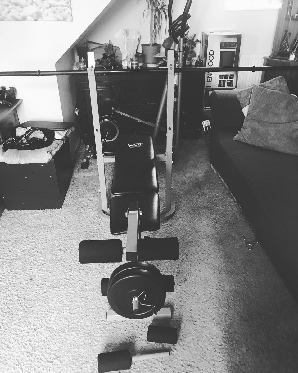 wellnesslodge's tweet photo. I see a difference, not just the appearance  but our mind is healthier too 

@OU_Sport you may be right 

Time to look into E235 &amp; E236 

#weighttraining #brenchworkout https://t.co/REbwiNzA96