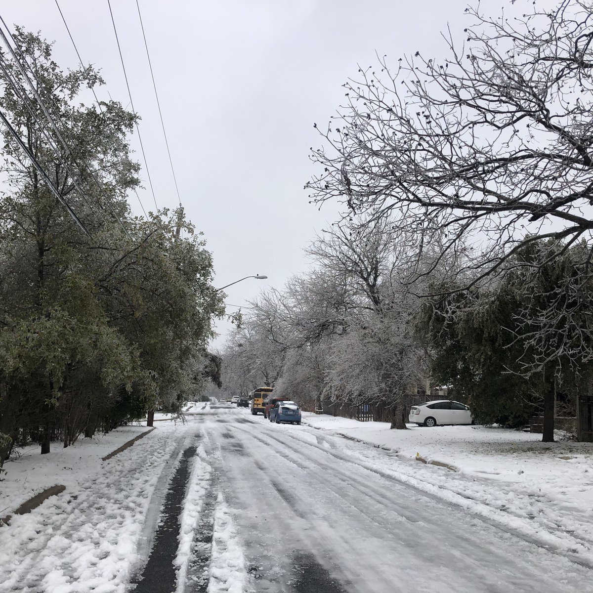 peeyellow's tweet photo. We stayed my friends house for 3nites, because no water at our apt!!! Finally we got water!!!!!! I hope it is end of this cold camp in TX!!! Stay safe everybody!!!!!! #texsa #austin #nopower #nowater #winterstorm2021 #thanksmyfriend https://t.co/4IcRGhyU4R