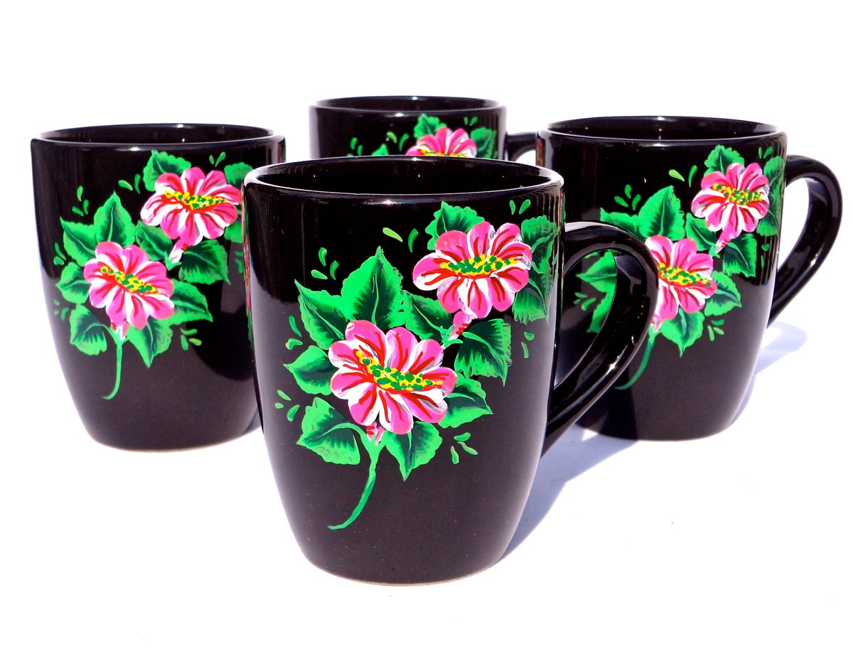 painted coffee mugs etsy.com/listing/180914… #coffeemugs #coffeecups #paintedmugs #homedecor #mothersdaygift #giftsformom #freeshipping #pinkflowers #kitchendecor #weddinggift