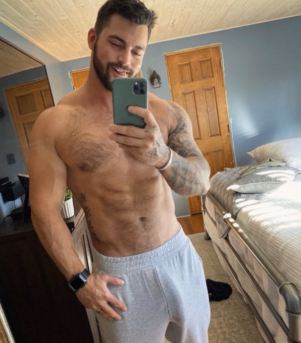 Don&rsquo;t miss out on this 🥩 https://t.co/rzaiC9BSdq https://t.co/X8PWcUHmCo