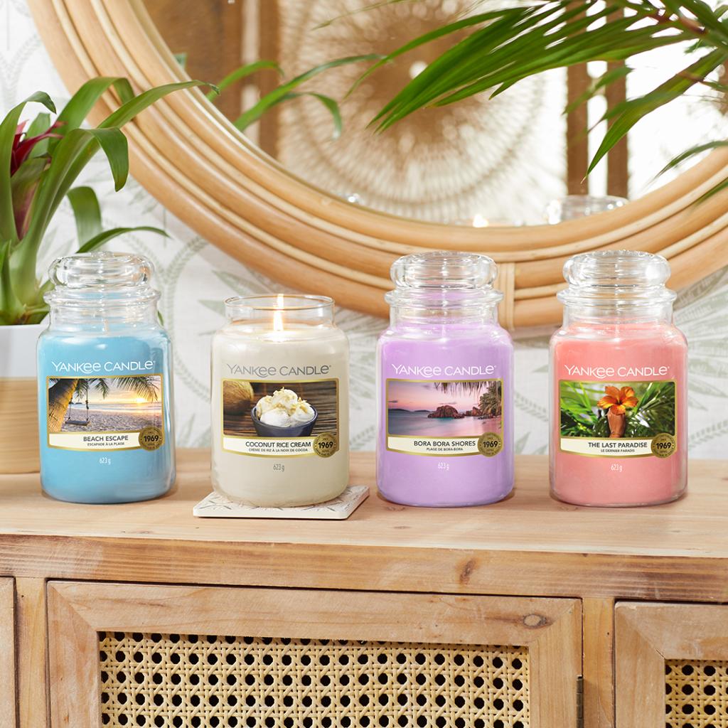 How do you escape to paradise at home? 🌺 

#YankeeCandle #TheLastParadise

spr.ly/6015HiQJT