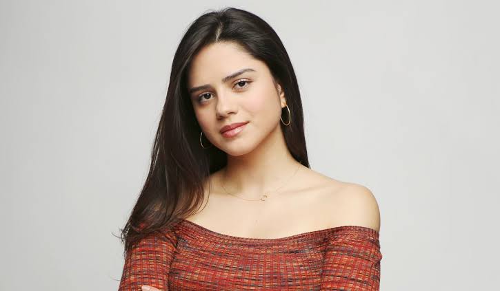 Sasha Calle has been cast as DC's Supergirl. The actress will make her debut in the upcoming 'FLASH' film. (via <a href="/DEADLINE/">Deadline</a>)