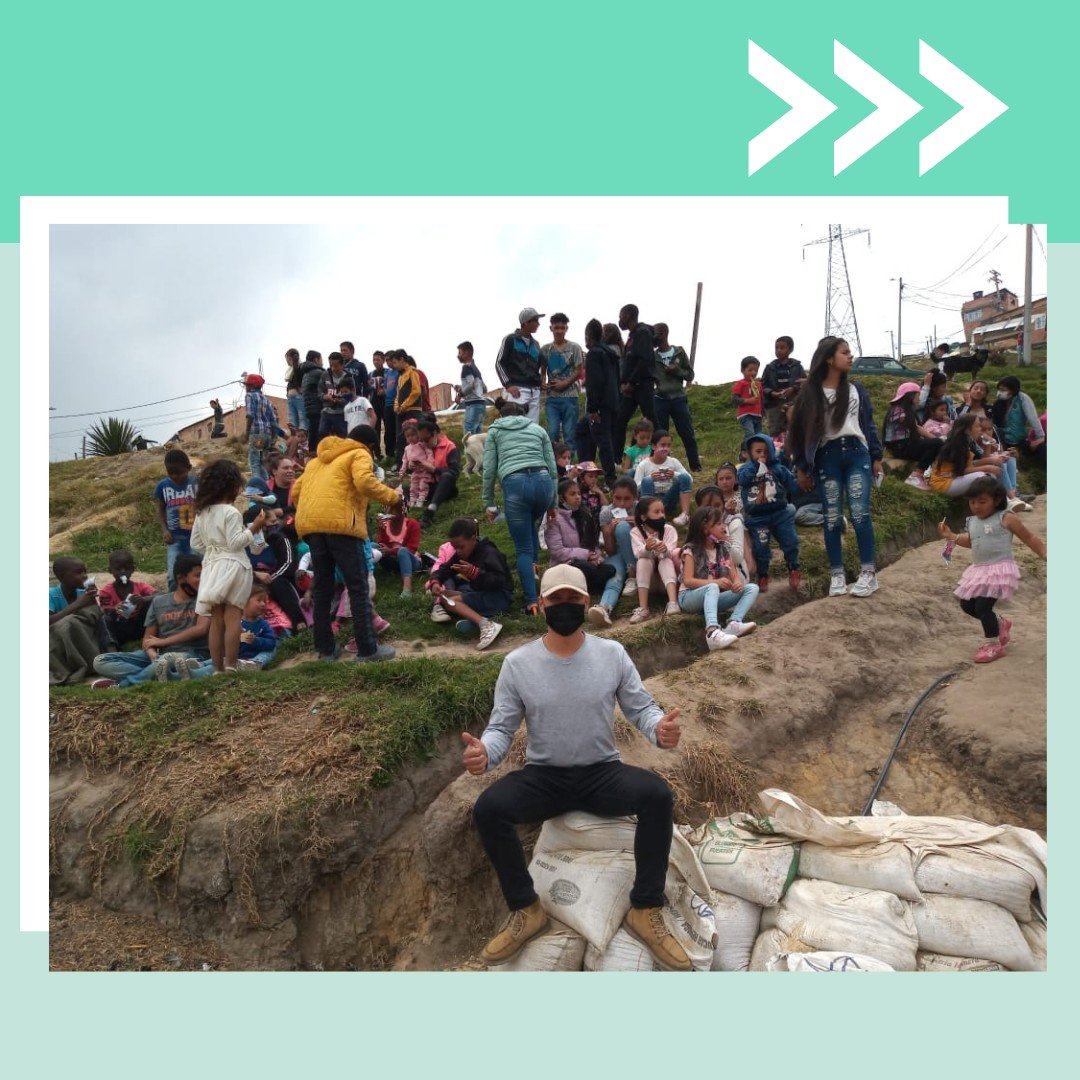 cerrosdecambio's tweet photo. Esta vez estuvimos en el barrio Verbenal del Sur con los chicos de la comunidad.

También queremos agradecer a las personas que nos acompañaron en la entrega y a quienes estuvieron con nosotros en la distancia.

Fotografías: Ivan Pastrana y Linda Valentina Cardozo. https://t.co/0pt1ZKCypG